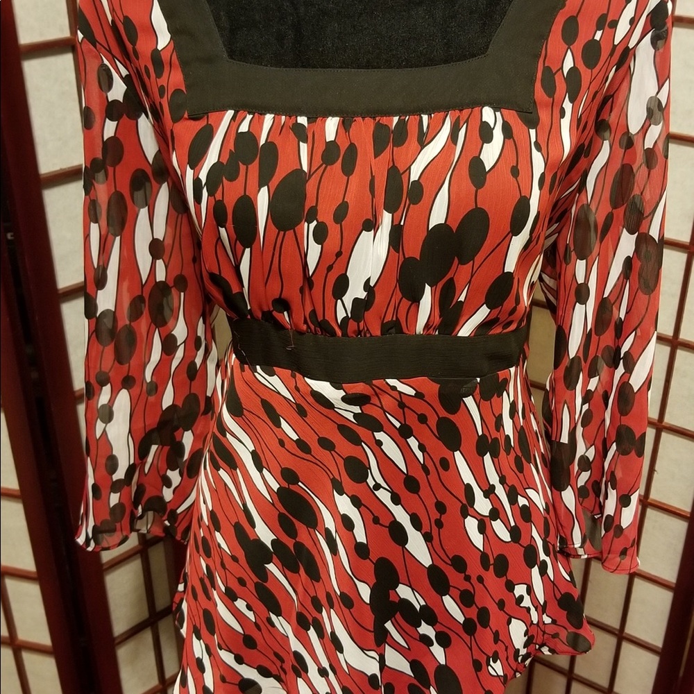 Red/white with black trim-118